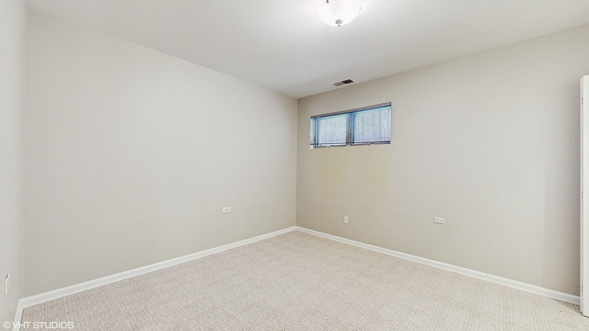 Third Bedroom - 710 W Aldine Ave
