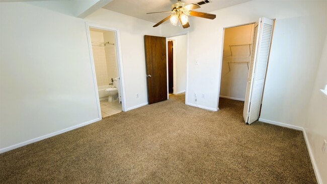 Building Photo - 1315 Airport Dr