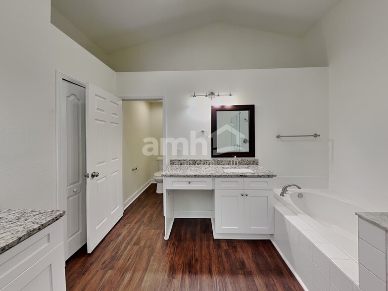 Building Photo - 10618 Egret Haven Ln