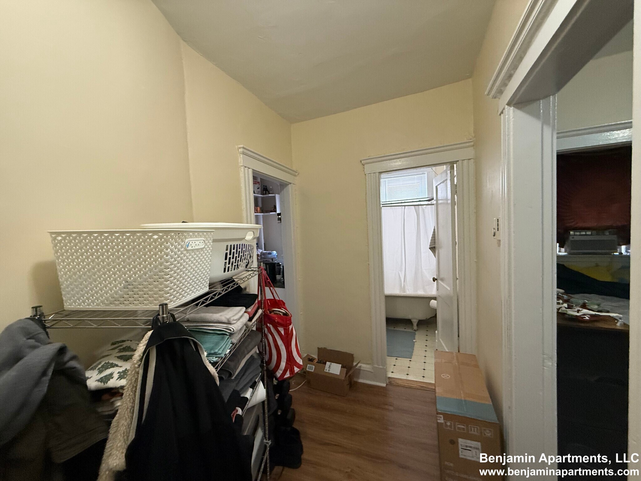 Building Photo - 55 Park Dr