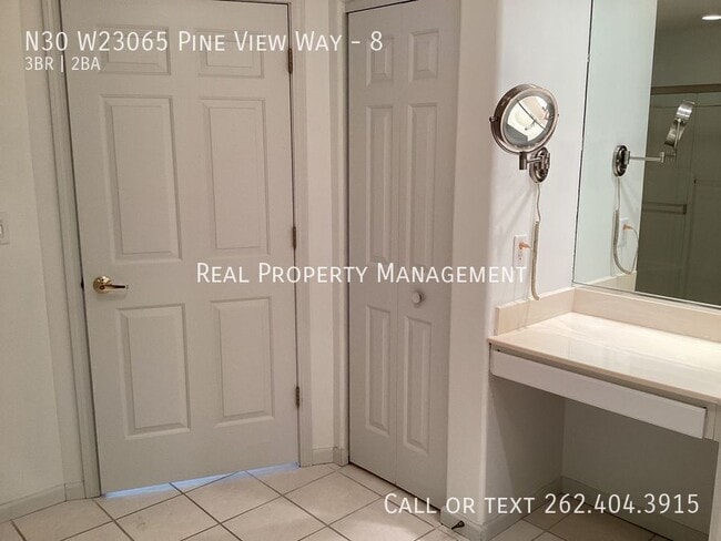 Building Photo - N30W23065-W23065 Pineview Way