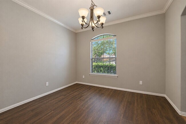 Building Photo - 42 Black Swan Ct