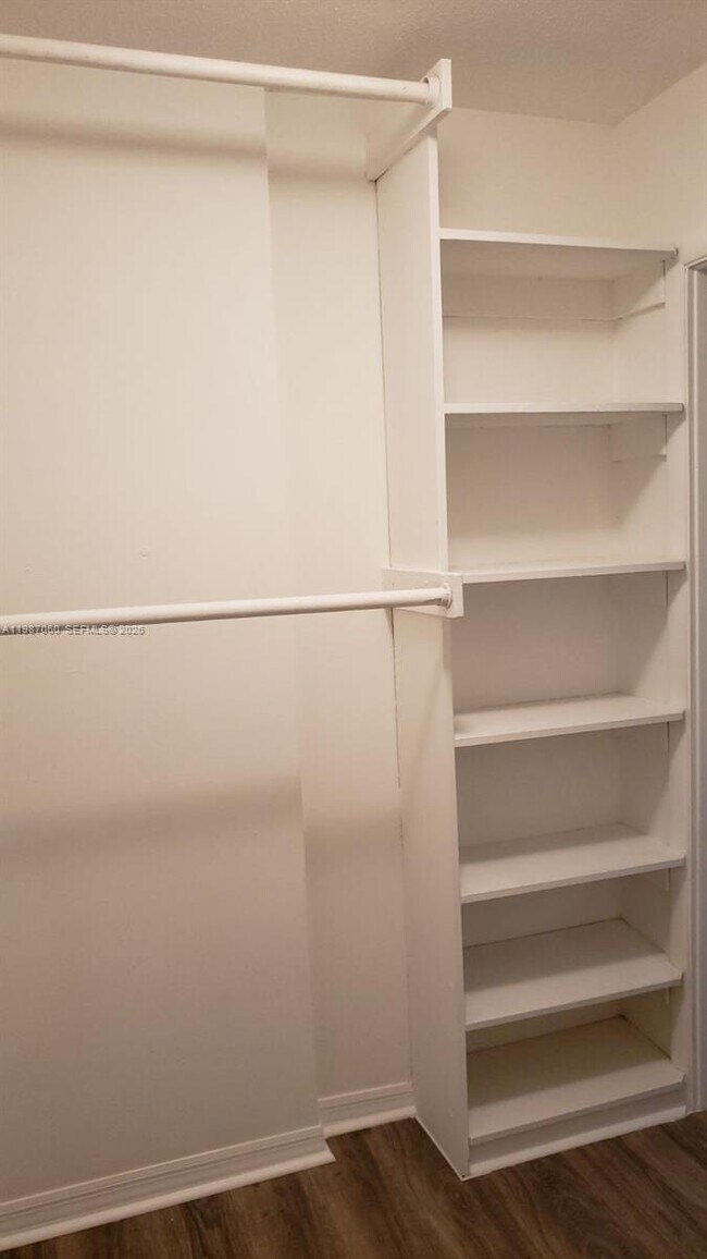 Building Photo - 7470 Miami Lakes Dr