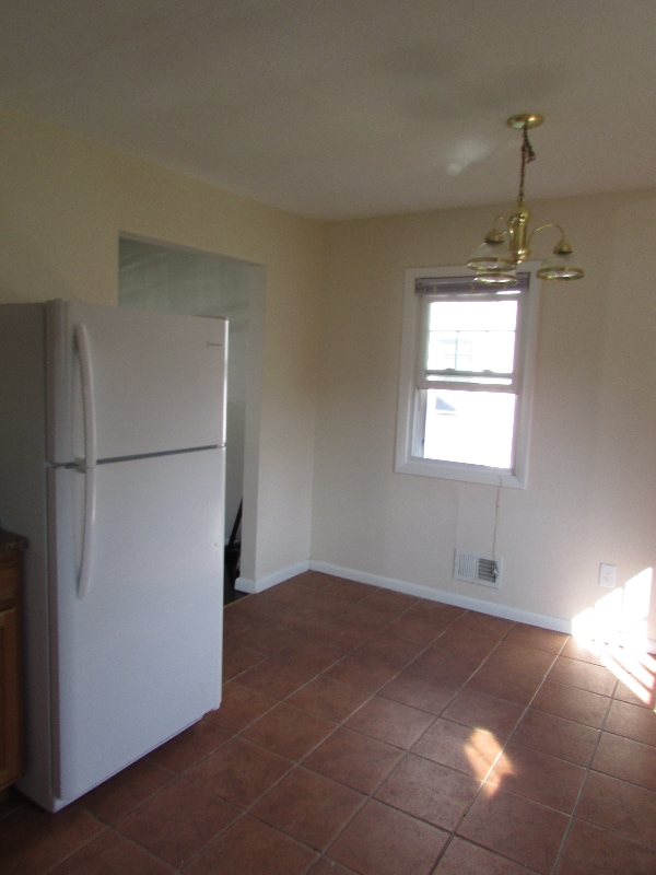 Building Photo - 1159 Romano Ave