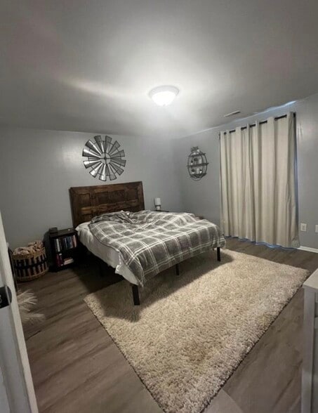 Building Photo - 9426 Robert Burns Ct