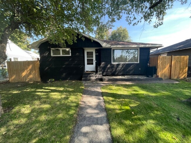 Primary Photo - 5118 N Cannon St