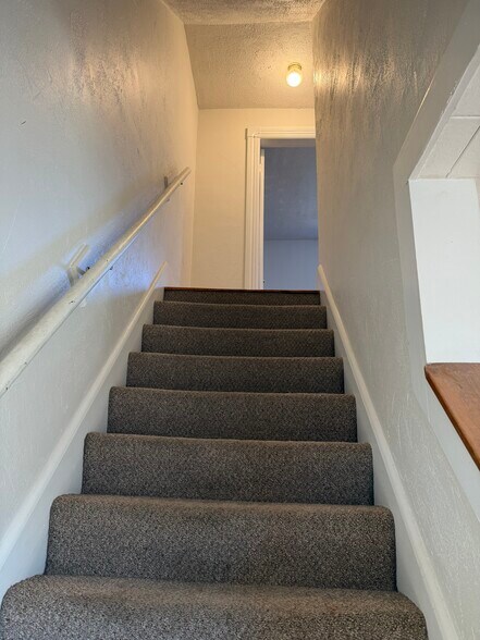 Building Photo - 15 Parsons St