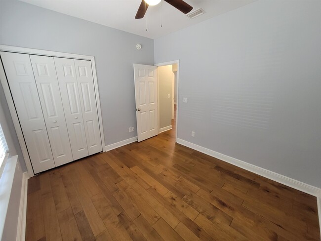 Building Photo - 1120 Archangel Way