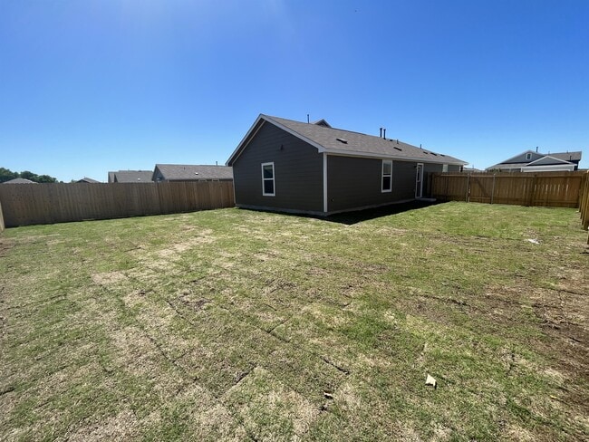 Building Photo - 2314 Red Sky Dr