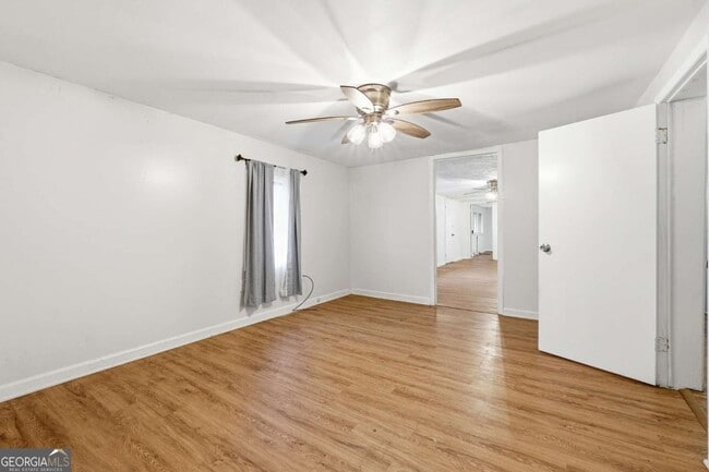 Building Photo - 3831 King Dr