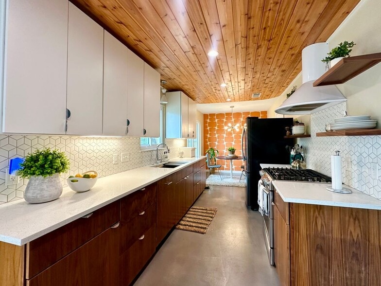 Building Photo - 2707 Ashdale Dr