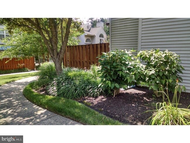 Building Photo - 2507 Brookhaven Dr