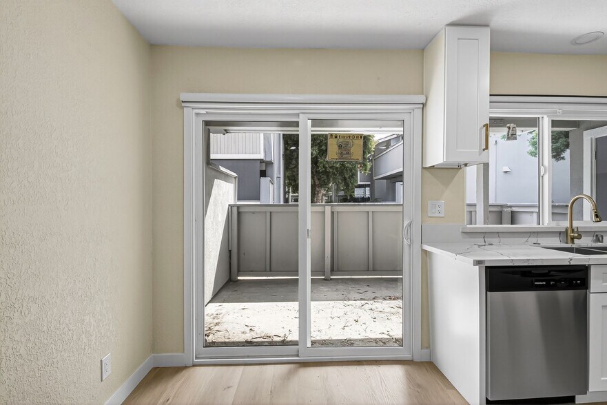 Building Photo - 1250 S Brookhurst St