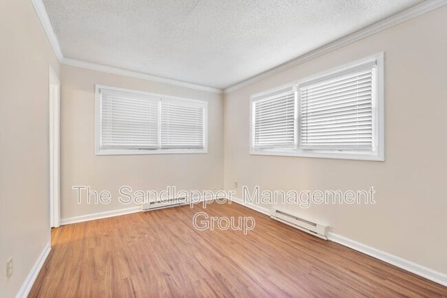 Building Photo - 4133 St Johns Ave