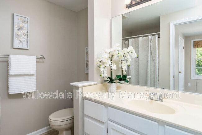 Building Photo - 4614 Pine Trace Dr