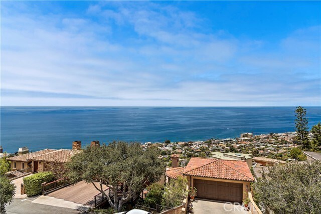 Building Photo - 2340 Crestview Dr