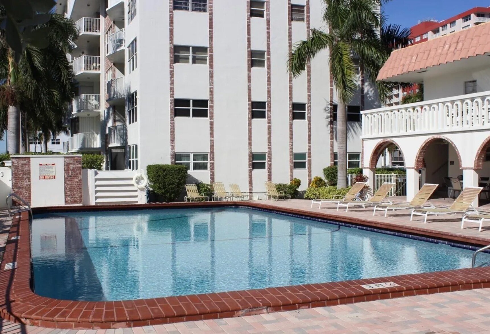 Pool Shower - 3181 S Ocean Dr