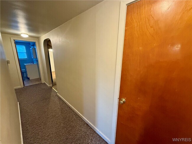 Building Photo - 91 Bloomfield Ave