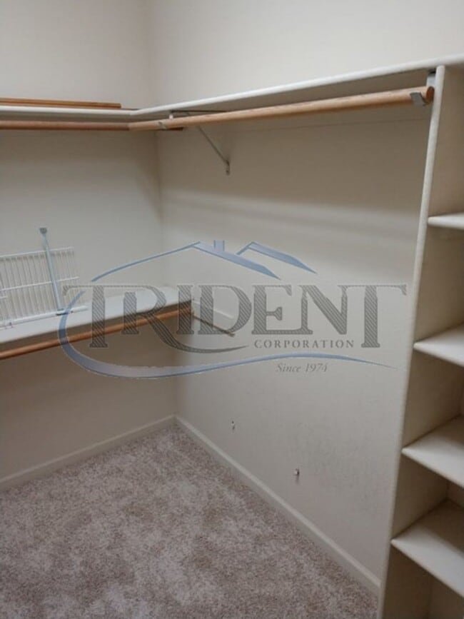 Building Photo - 3 bedroom, 2 bath house