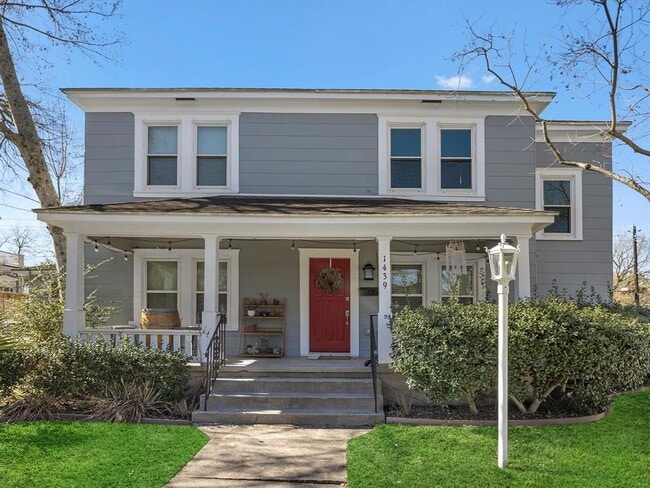 Primary Photo - 402 W 15th St