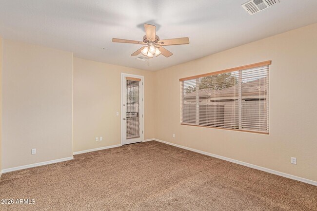 Building Photo - 9058 W Redbird Rd