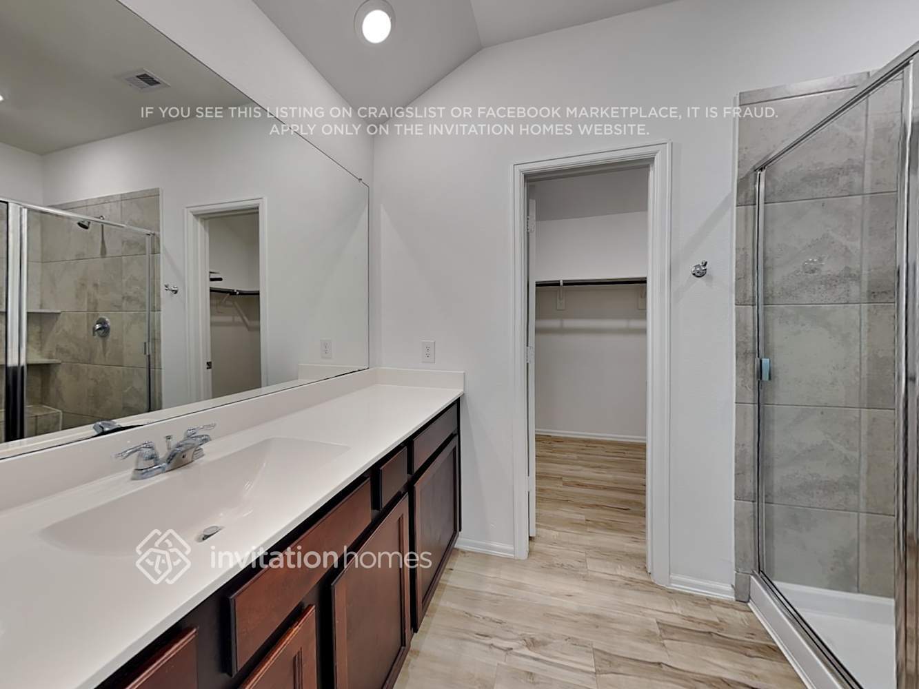 Building Photo - 22711 Bolanzo Ln