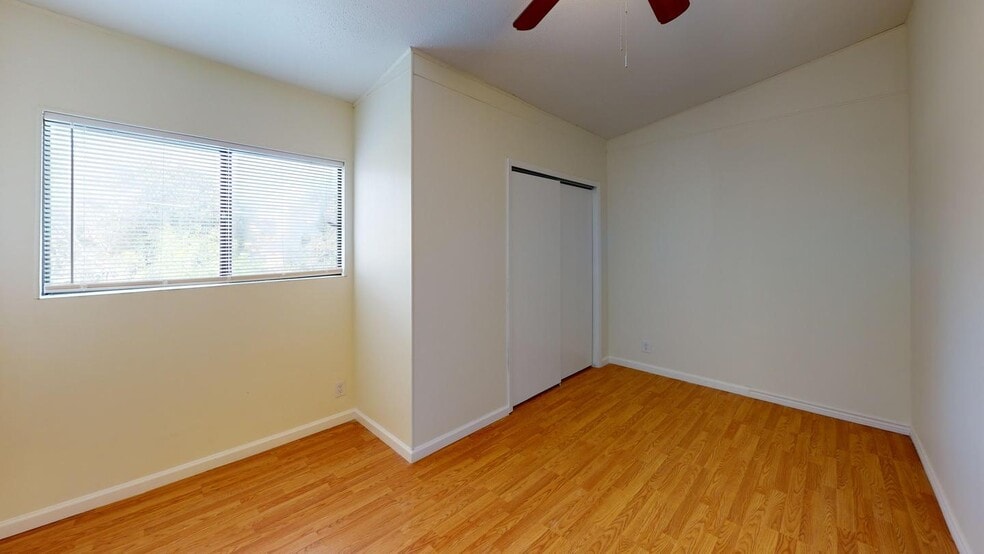 Building Photo - 8407 Deer Haven Dr