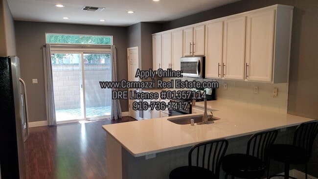 Building Photo - 139 Dragonfly Cir