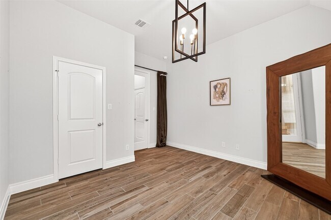 Building Photo - 17171 Crimson Crest Dr