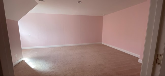 Building Photo - Stately Brick Home in Prime City Location