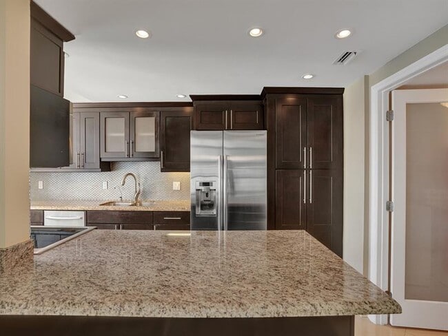 Building Photo - 4280 Galt Ocean Dr