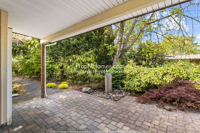 Building Photo - Your Mid-Century Dream Home: Three Bedrooms and an ADU Await!