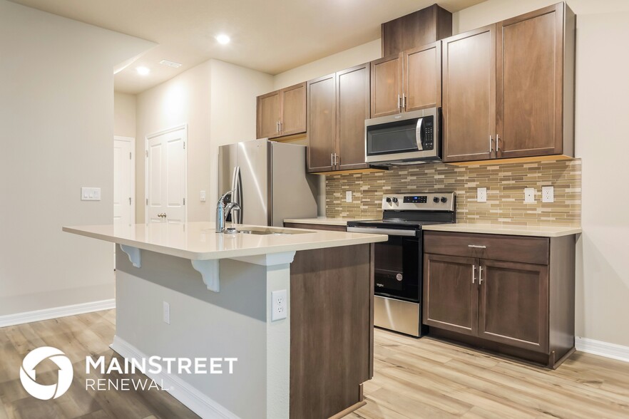 Building Photo - 11511 Woodleaf Dr