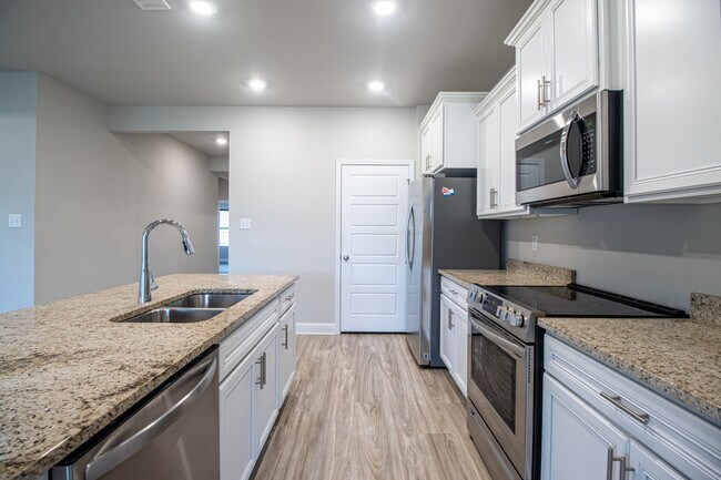 Building Photo - 5468 Overland Dr