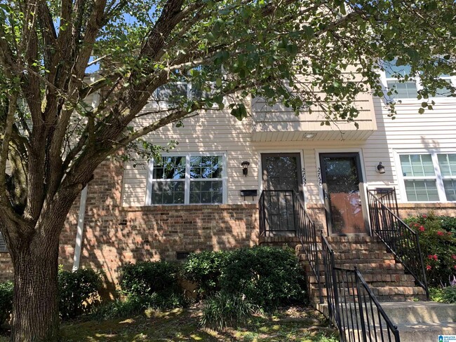 Primary Photo - 2752 Southbury Cir