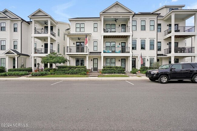 Building Photo - Welcome to Riverlights, a stunning waterfront community in Wilmington, NC