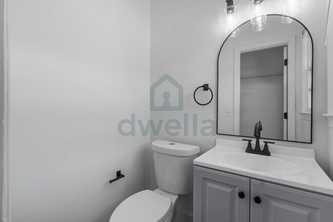 Building Photo - 3-Bedroom (1.5 Baths) Fully Renovated Rental Home in a PRIME Location! Only 6 minutes to Downtown...