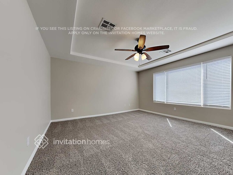 Building Photo - 8843 S Canyon Saddle St