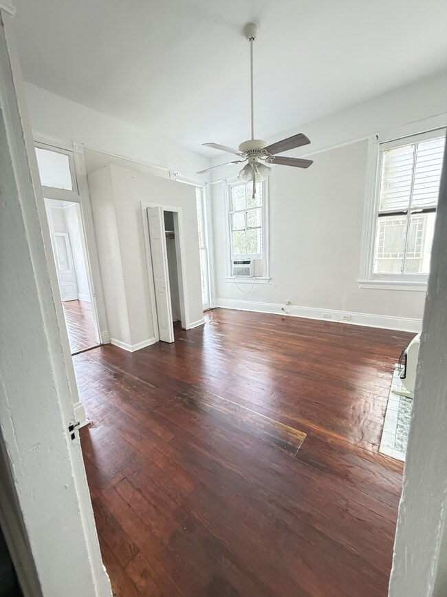 Building Photo - 5226 Perrier St
