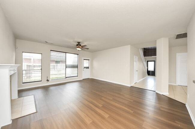 Building Photo - 17303 Quiet Grove Ln