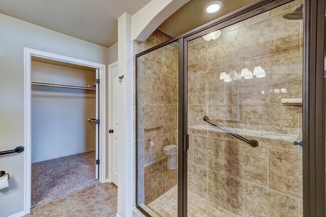 Building Photo - 5700 Goldfinger Rd