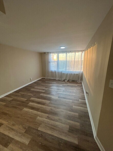 Living Room - 4600 Duke St