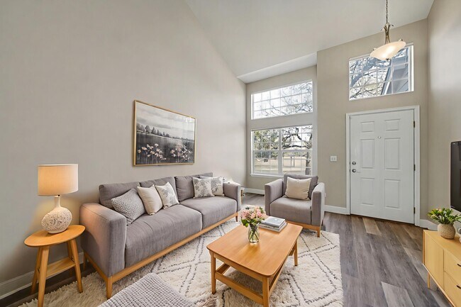 Building Photo - 5604 S Andes St