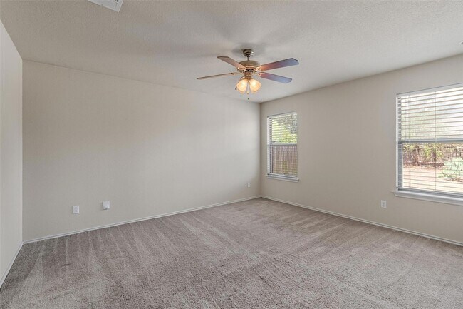 Building Photo - 15012 Parrish Ln