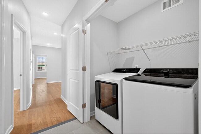 Building Photo - 204 John F. Kennedy Blvd