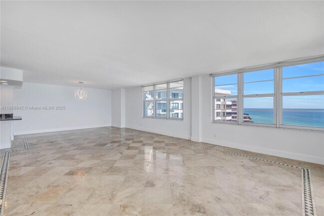 Building Photo - 5151 Collins Ave