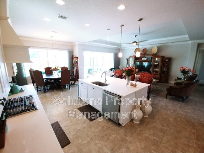 Building Photo - 918 Casa Dolce Casa Cir