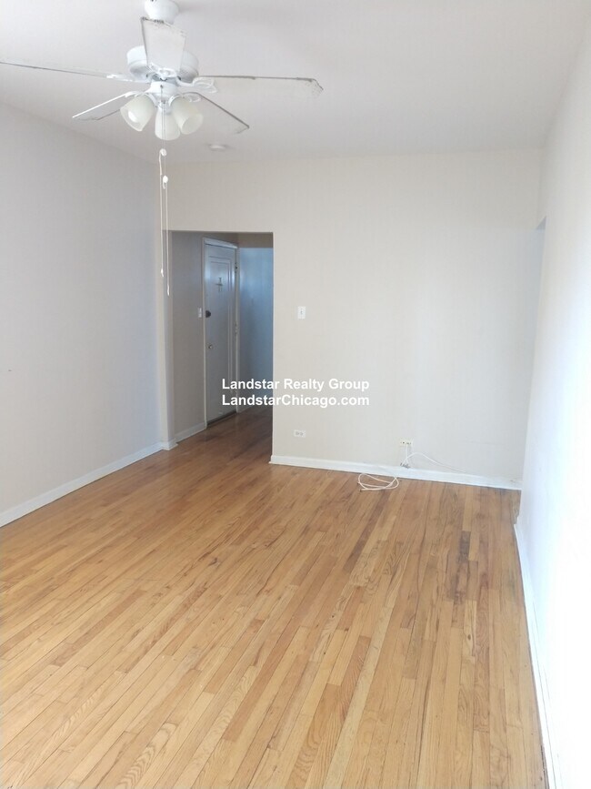 Building Photo - 4045.5 N Mozart St