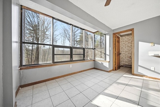 Building Photo - 24 Etta Ln