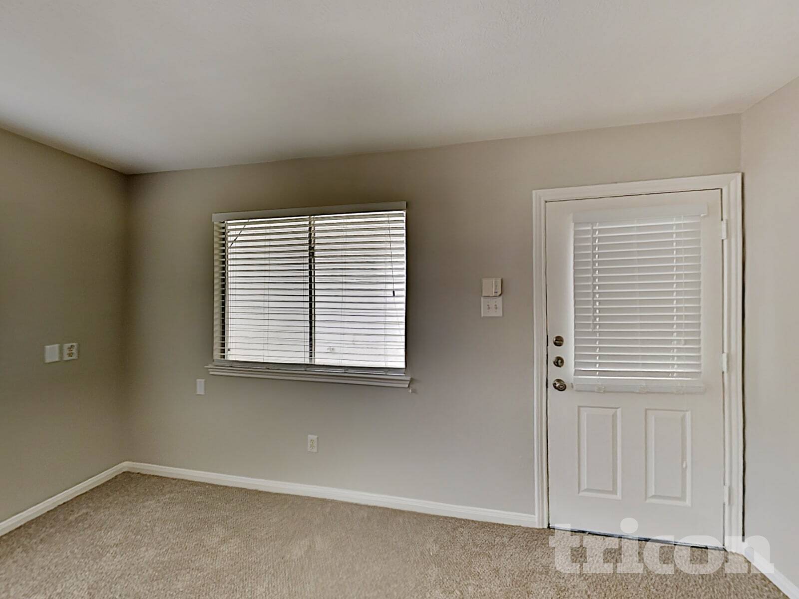 Building Photo - 6738 Catarina Cir